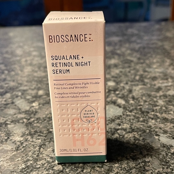 Biossance Squalane + Retinol Night Serum innovative effective minimum irritation - Picture 6 of 6